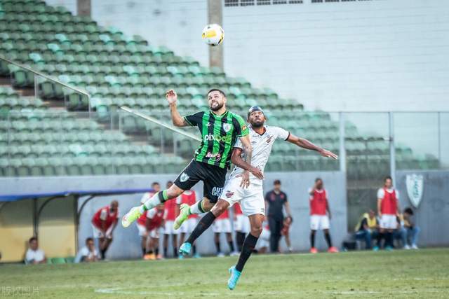 曼联考虑激活奥斯梅恩7500万欧解约金